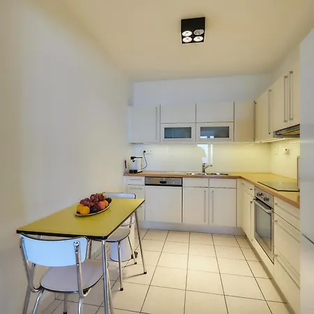 Lecomte - Sunsetgate 164 Apartment *